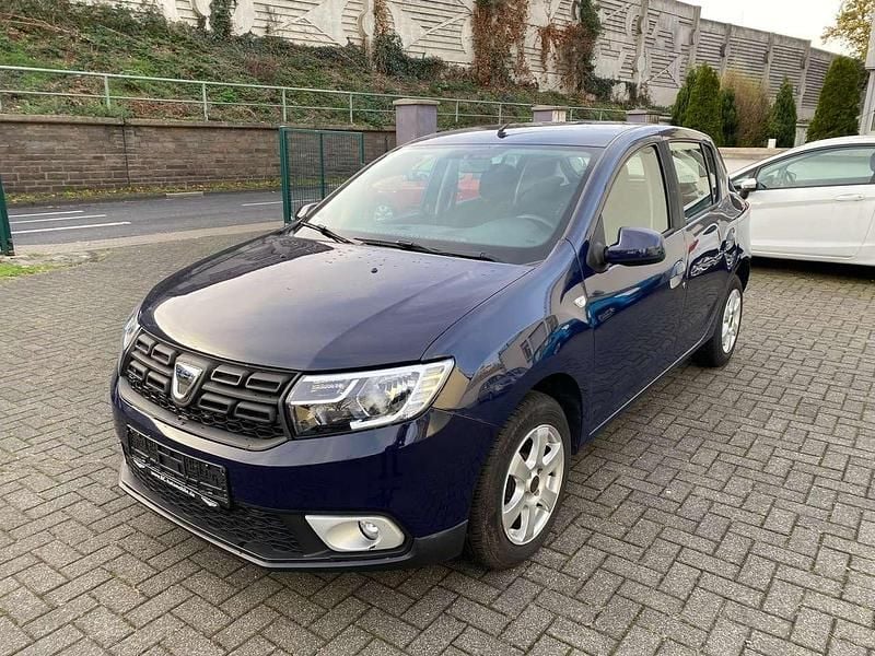 Gebraucht Dacia Sandero Acces 73 PS (53 kW) 2018 Blau Limousine