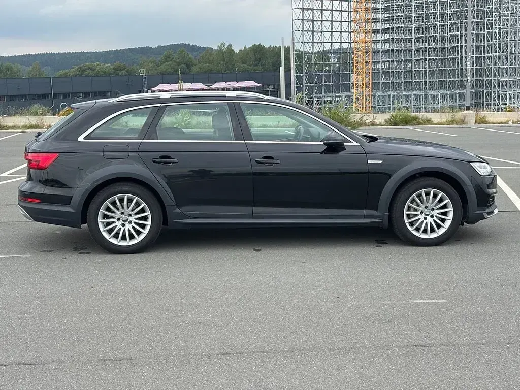 Gebraucht Audi A4 Allroad Sport 190 PS (139 kW) 2017 Schwarz Kombi