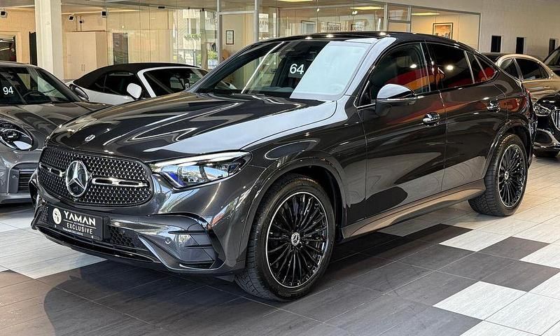 Grau Gebraucht 2024 Mercedes GLC300 AMG Coupé | 67.850 € (Etwas zu teuer) - Bild 1/4