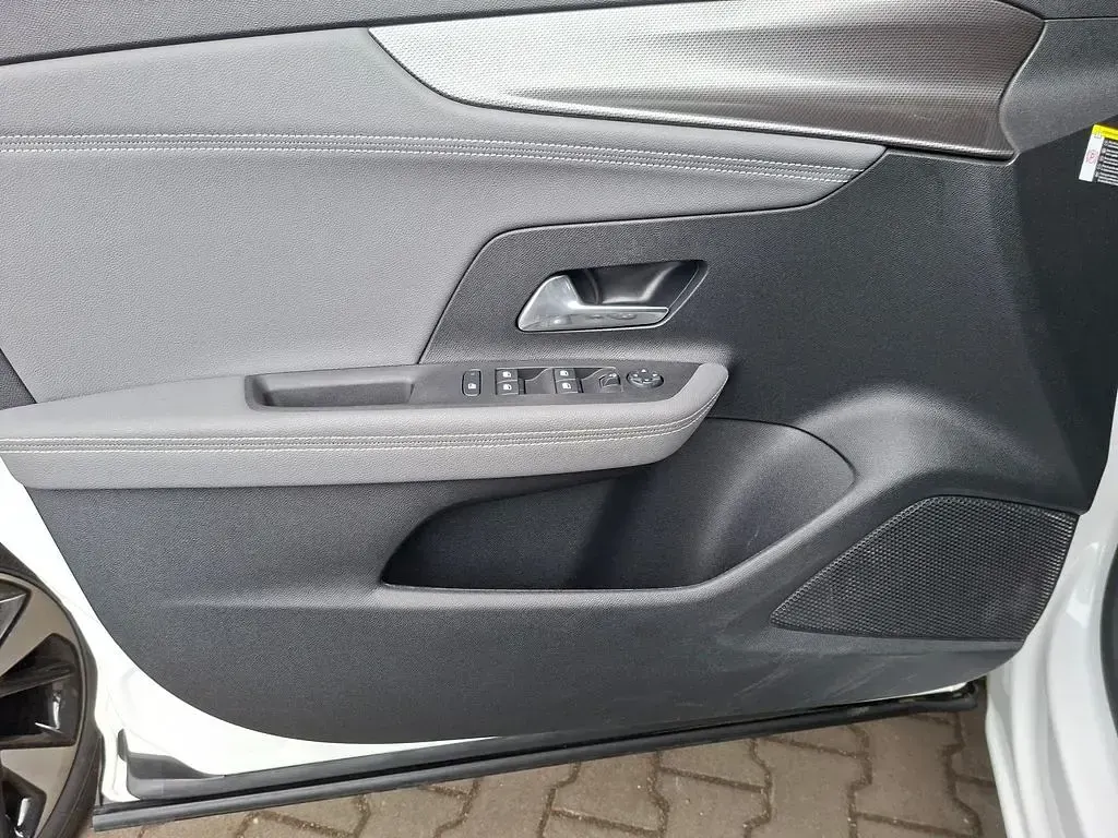 Gebraucht Opel Mokka Elegance 131 PS (96 kW) 2022 Weiß SUV