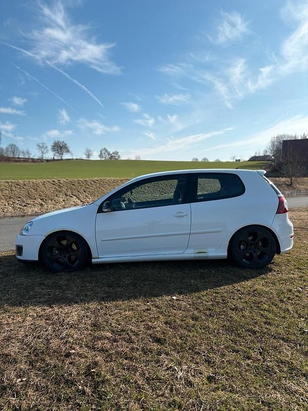 Gebraucht VW Golf GTI 200 PS (147 kW) 2006 Weiß Coupé