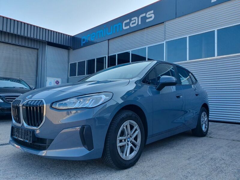 Grau Gebraucht 2022 BMW 218 Kombi | 23.699 € (Guter Preis) - Bild 1/4