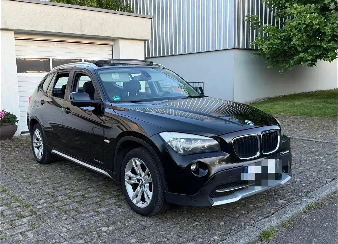 Gebraucht BMW X1 177 PS (130 kW) 2012 Schwarz SUV