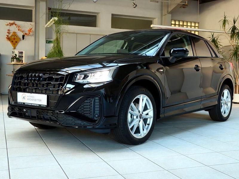 Gebraucht Audi Q2 S-Line 150 PS (110 kW) 2025 Schwarz SUV