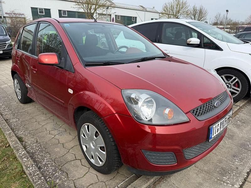 Gebraucht Ford Fiesta Style 69 PS (50 kW) 2008 Rot Kleinwagen