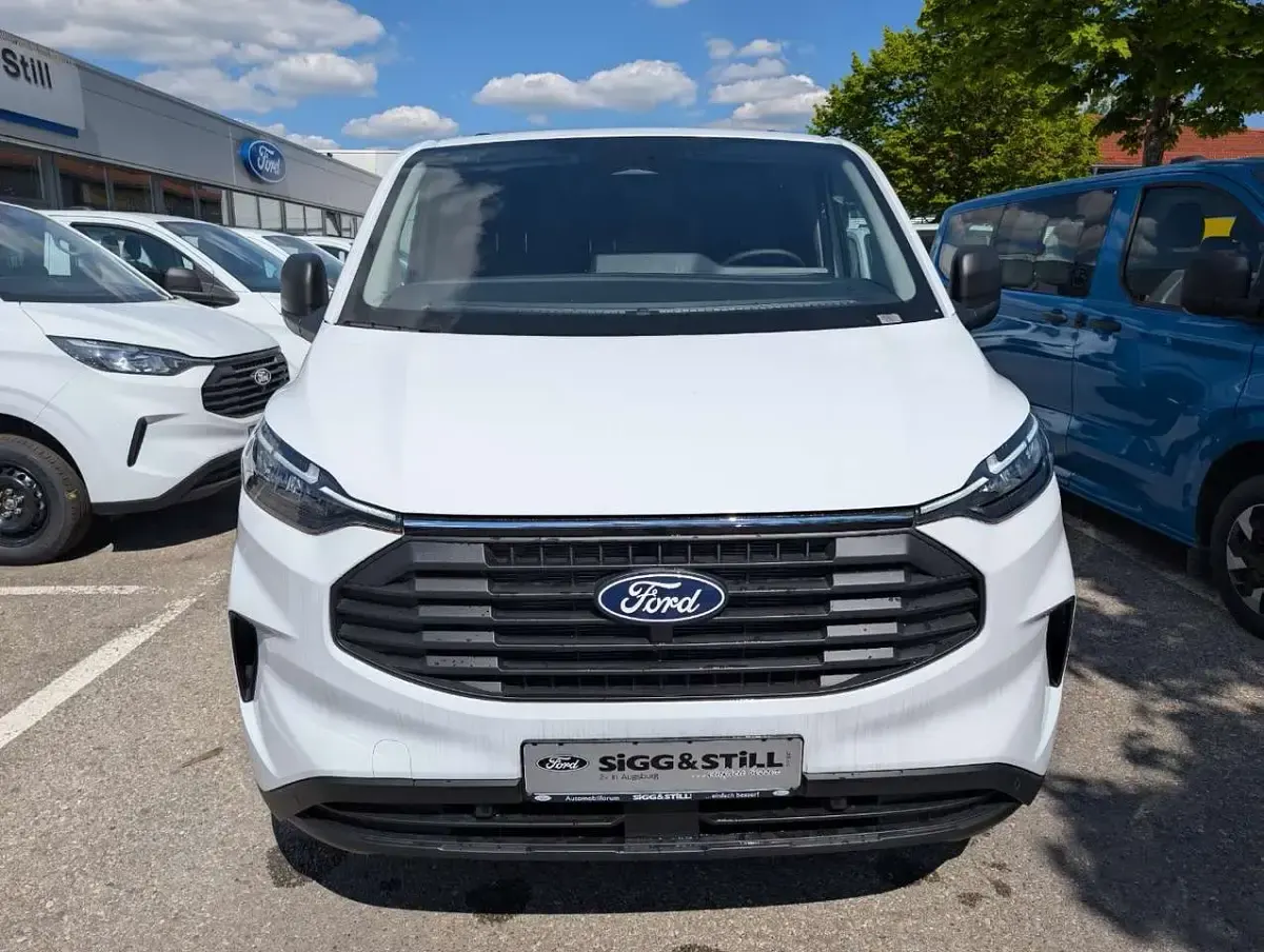 Neu Ford Transit Custom Trend 136 PS (100 kW) 2026 Frost weiß Van / Kleinbus