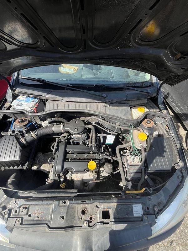 Gebraucht Opel Corsa 58 PS (42 kW) 2002 Schwarz Kleinwagen