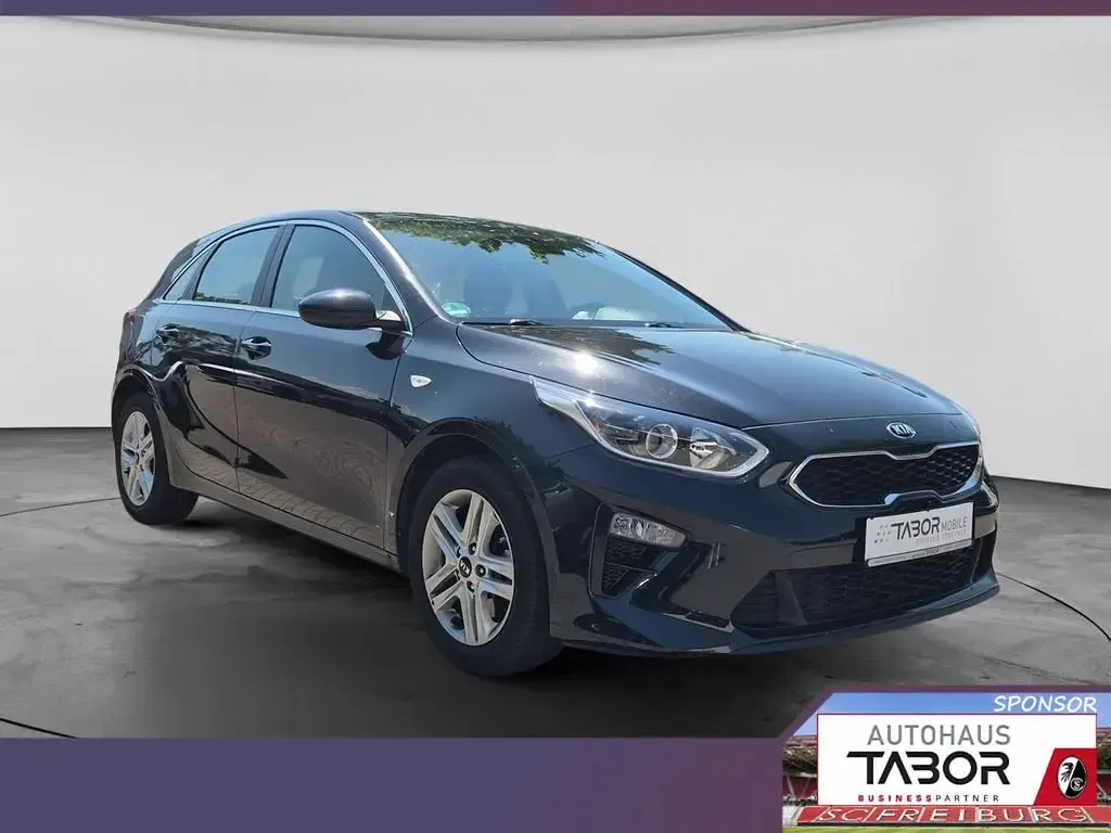 Gebraucht Kia Ceed Vision 140 PS (102 kW) 2021 Schwarz Kleinwagen