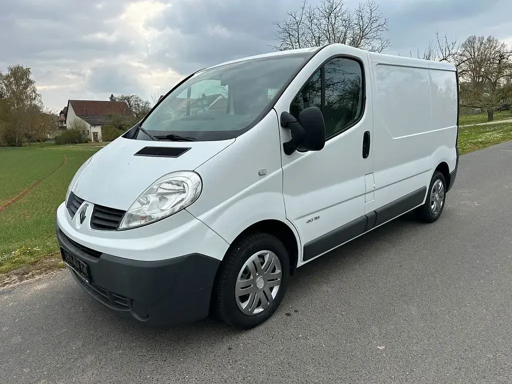 Usata Renault Trafic 114 CV (83 kW) 2014 Bianco Monovolume