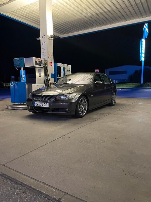 Gebraucht BMW 325 M Performance 218 PS (160 kW) 2005 Grau Limousine