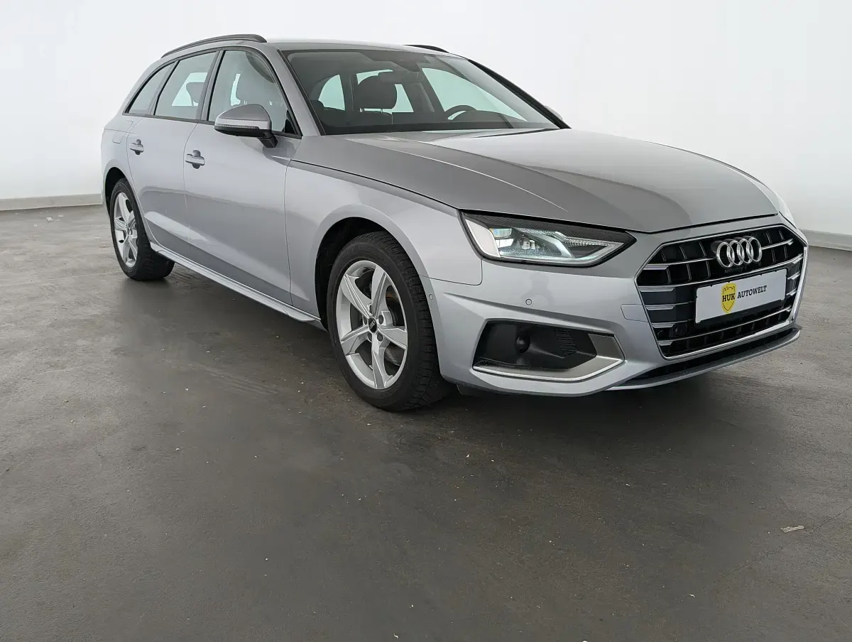 Gebraucht Audi A4 Advanced 163 PS (119 kW) 2024 Florettsilber metallic Kombi