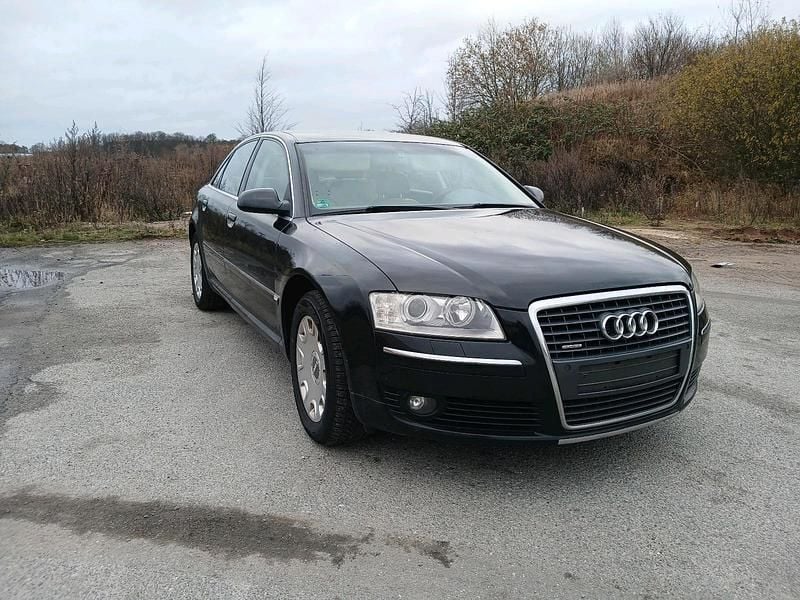 Schwarz Gebraucht 2007 Audi A8 Limousine | 6.000 € (Guter Preis) - Bild 1/4