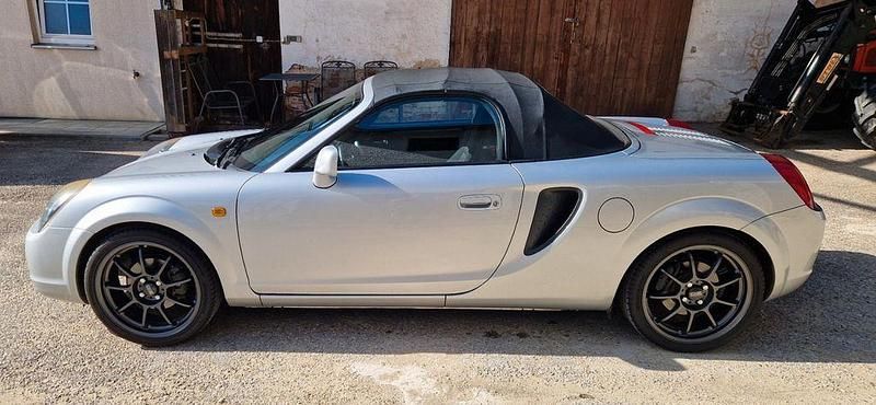 Gebraucht Toyota MR2 140 PS (102 kW) 2003 Silber Cabrio