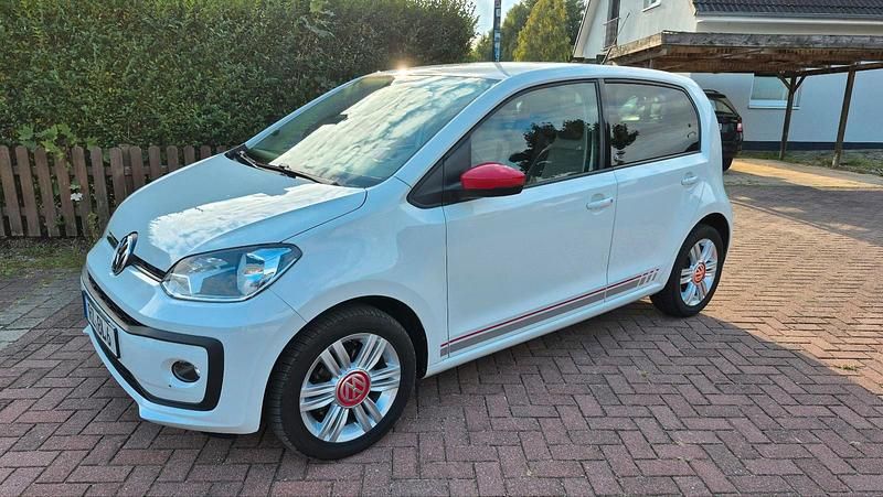 Weiß Gebraucht 2017 VW up! Edition Kleinwagen | 5.849 € (Guter Preis) - Bild 1/4