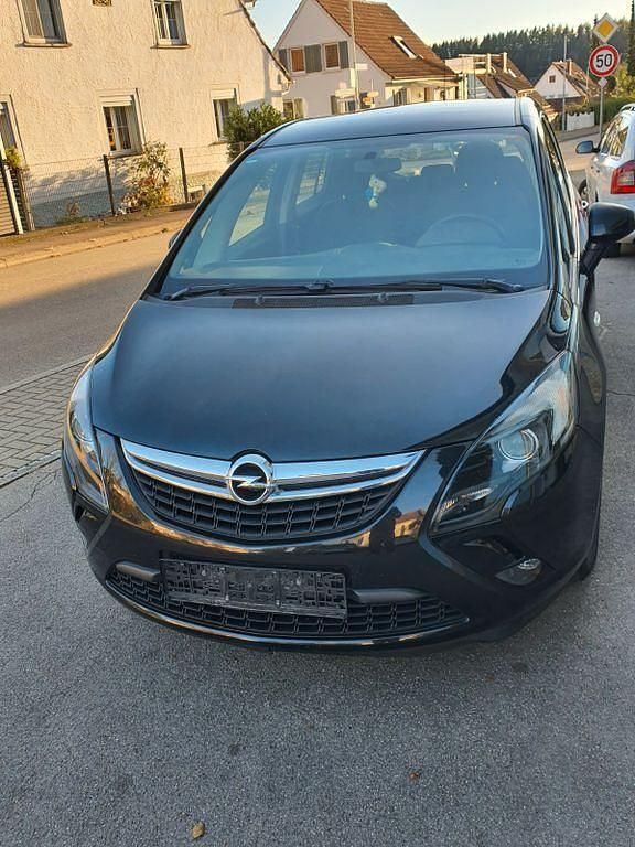 Schwarz Gebraucht 2013 Opel Zafira Tourer Selection Van / Kleinbus | 6.300 € (Guter Preis) - Bild 1/4