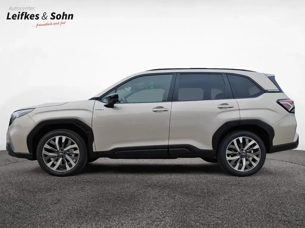 Gebraucht Subaru Forester Platinum 136 PS (100 kW) 2025 Beige SUV