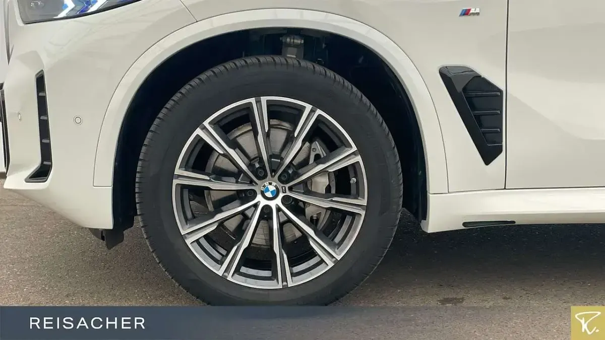 Gebraucht BMW X5 M Sport 286 PS (210 kW) 2023 Weiß SUV