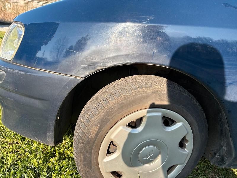 Gebraucht Mitsubishi Space Star 98 PS (72 kW) 2002 Blau Van / Kleinbus