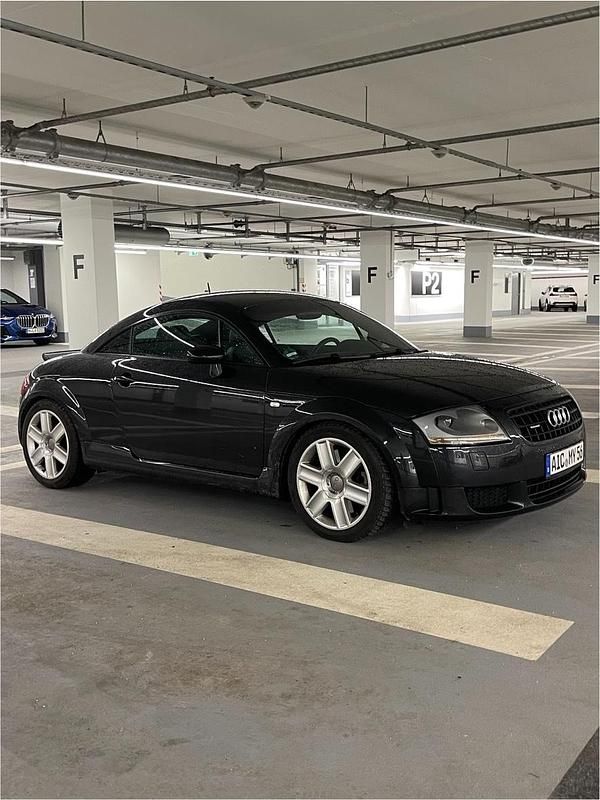 Schwarz Gebraucht 2004 Audi TT Coupé | 15.900 € (Etwas zu teuer) - Bild 1/4