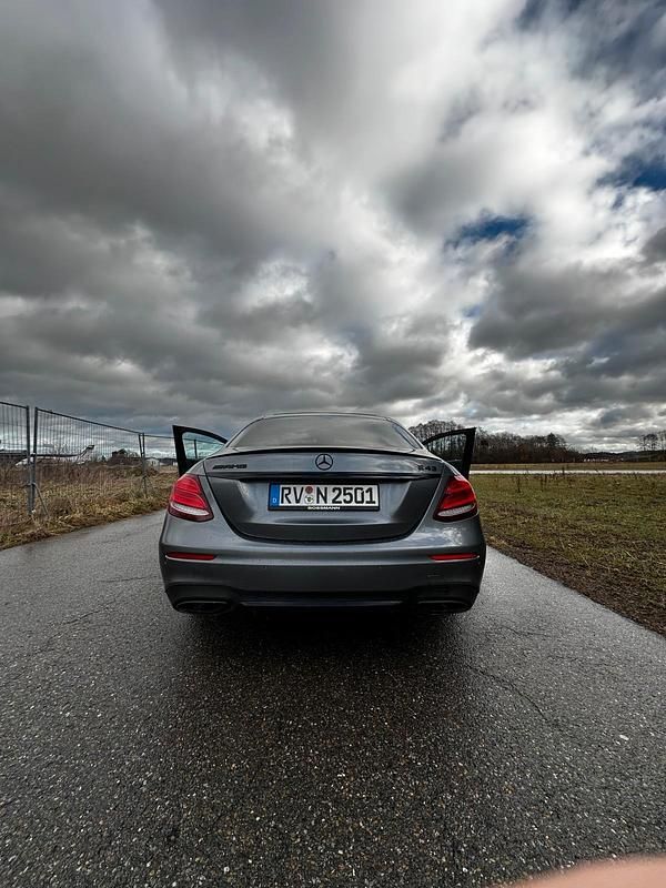 Gebraucht Mercedes E43 AMG AMG 401 PS (294 kW) 2017 Grau Limousine