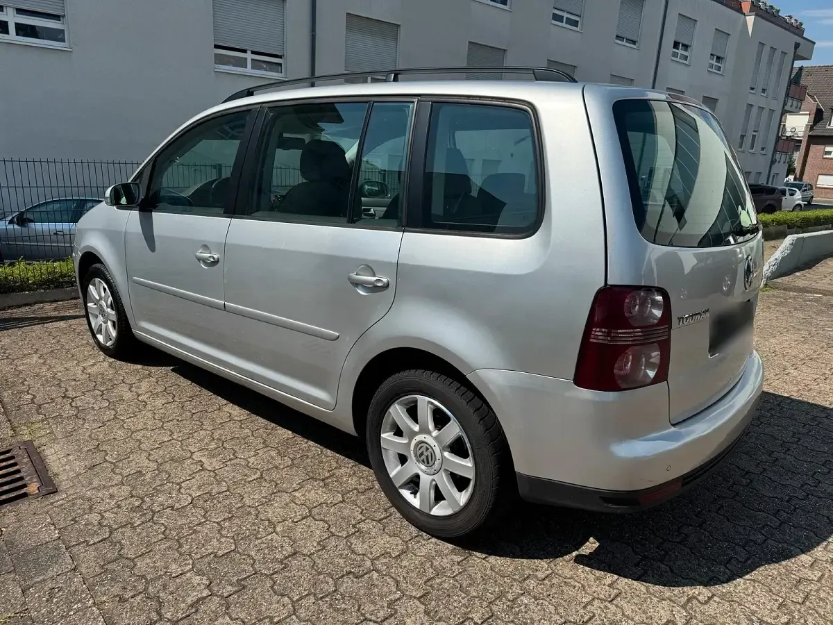 Gebraucht VW Touran 140 PS (102 kW) 2007 Van / Kleinbus