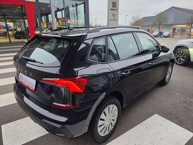 Neu Skoda Kamiq 95 PS (69 kW) 2026 Black (metallic) SUV