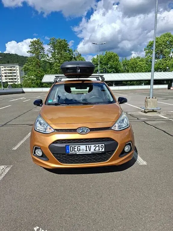Gebraucht Hyundai i10 Style 87 PS (63 kW) 2015 Orange Kleinwagen