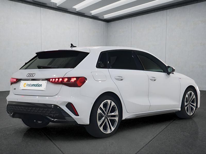 Gebraucht Audi A3 150 PS (110 kW) 2025 Weiß Limousine