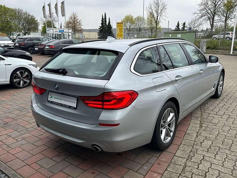 Gebraucht BMW 520 190 PS (139 kW) 2020 Silber Limousine