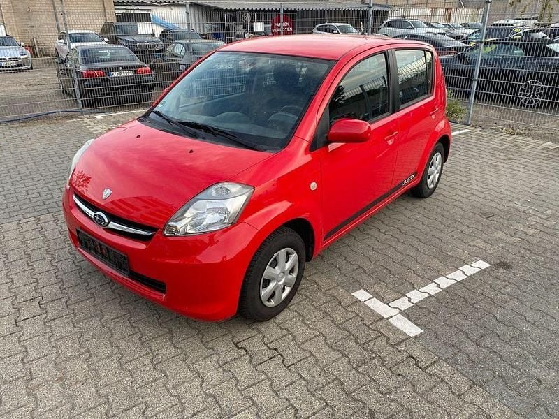 Gebraucht Subaru Justy Trend 69 PS (50 kW) 2010 Rot Kleinwagen