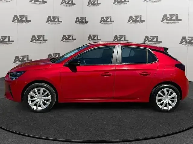Usado Opel Corsa-e Edition 100 kW (136 HP) 2023 Vermelho Citadino