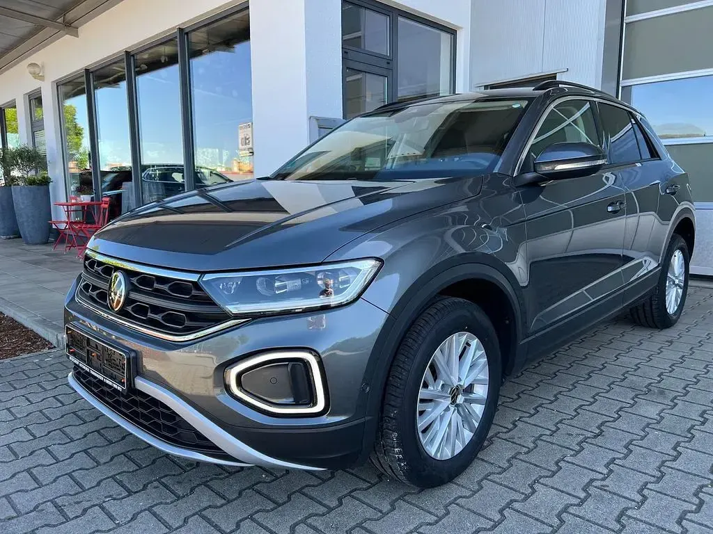 Usata VW T-Roc Life 116 CV (85 kW) 2022 Grigio SUV