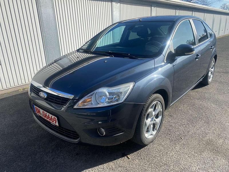 Gebraucht Ford Focus Style 101 PS (74 kW) 2008 Royalgrau met. Kleinwagen