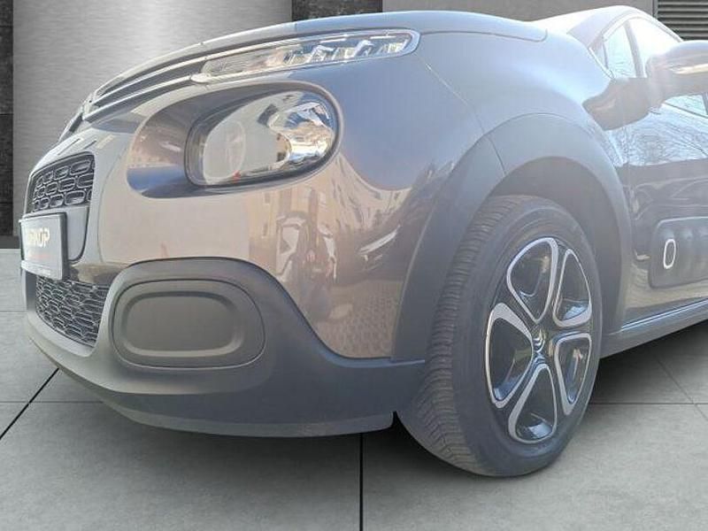 Gebraucht Citroën C3 Feel 82 PS (60 kW) 2018 Lackierung platiniumgrau/meta Kleinwagen