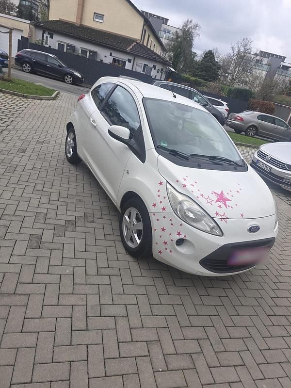 Gebraucht Ford Ka 69 PS (50 kW) 2011 Weiß Kleinwagen