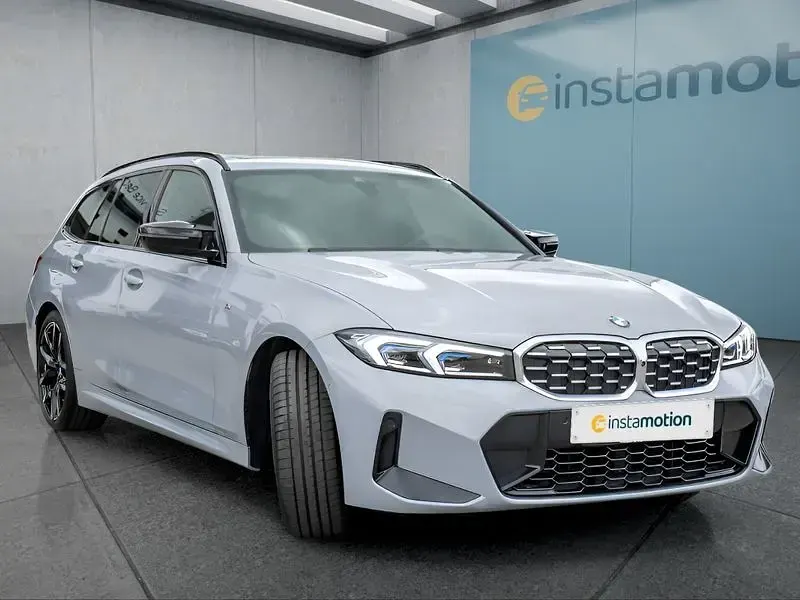 Gebraucht BMW 340 374 PS (275 kW) 2025 Grau Kombi