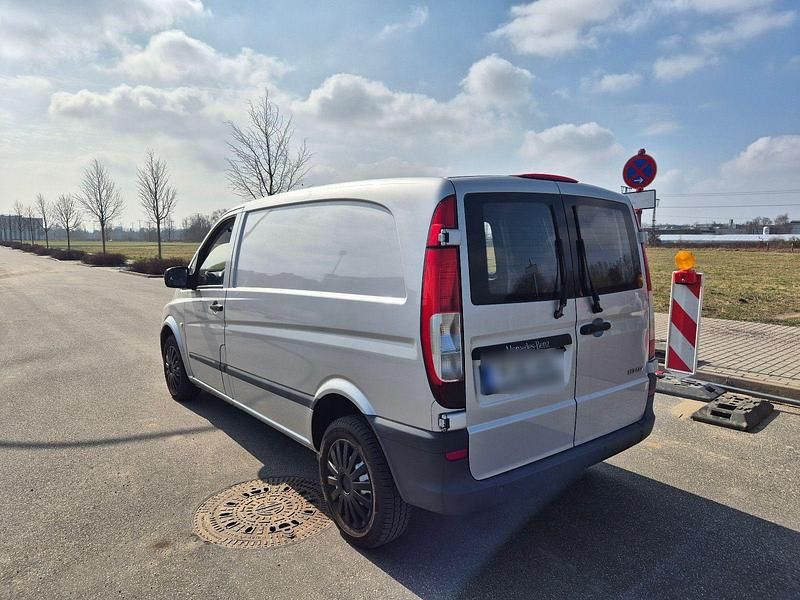 Gebraucht Mercedes Vito 136 PS (100 kW) 2014 Silber Van