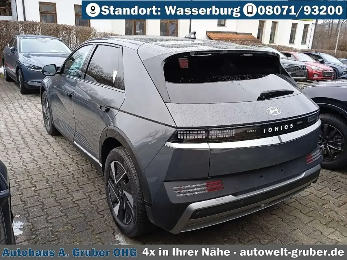 Neu Hyundai Ioniq 5 125 kW (170 PS) 2026 Ecotronic grey SUV