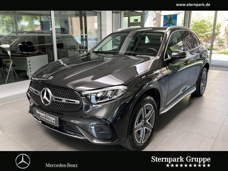 Lack graphitgrau Gebraucht 2024 Mercedes GLC300e AMG SUV | 59.890 € (Guter Preis) - Bild 1/4