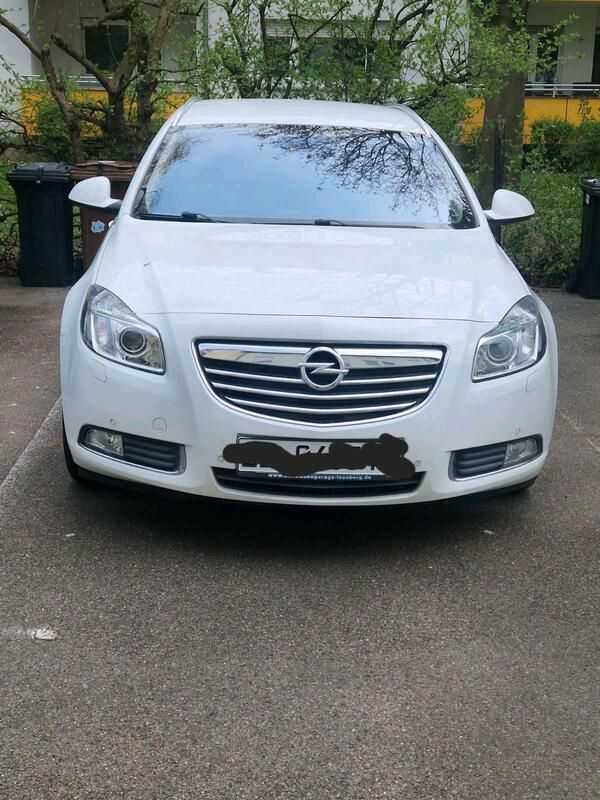 Schwarz Gebraucht 2013 Opel Insignia Sport Kombi | 4.850 € (Fairer Preis) - Bild 1/4