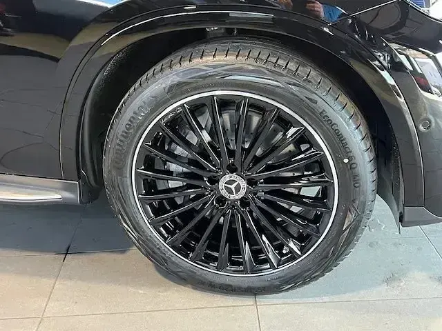 Gebraucht Mercedes GLC300 AMG 269 PS (197 kW) 2025 Schwarz SUV