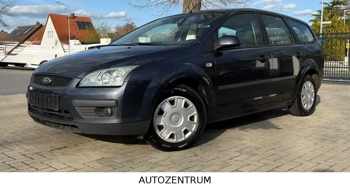 Gebraucht Ford Focus Fun X 116 PS (85 kW) 2007 Grau Kombi