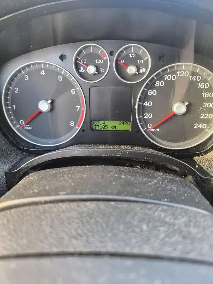 Gebraucht Ford Focus 101 PS (74 kW) 2006 Limousine