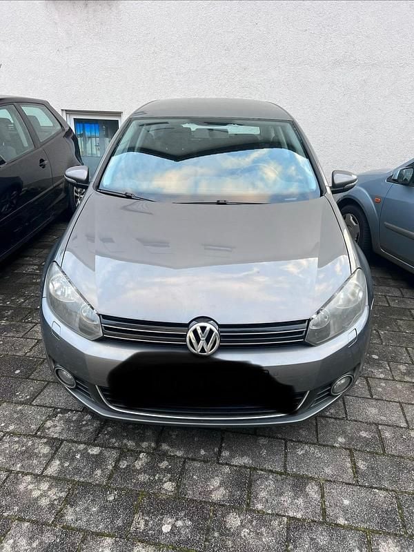 Gebraucht VW Golf 122 PS (89 kW) 2011 Grau Coupé