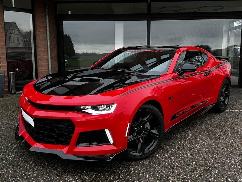 Gebraucht Chevrolet Camaro 275 PS (202 kW) 2023 Rot Coupé