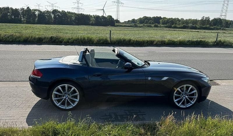Gebraucht BMW Z4 Sport Line 204 PS (150 kW) 2010 Blau Cabrio