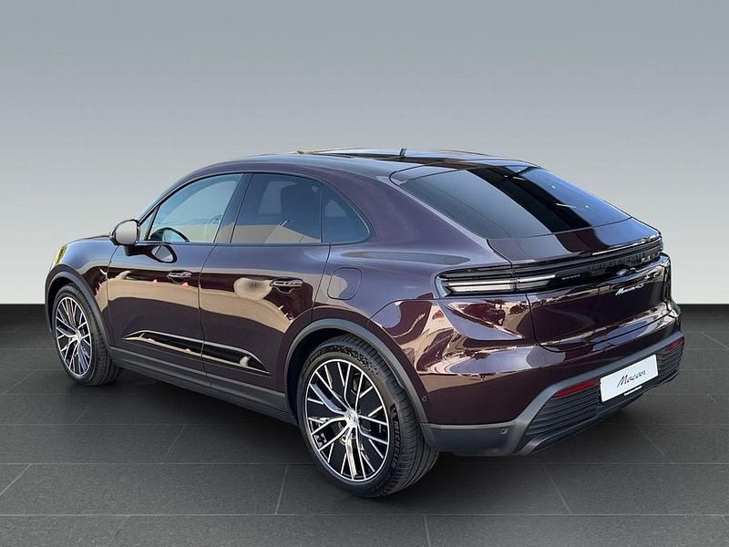 Gebraucht Porsche Macan 380 kW (517 PS) 2025 Kupferrubinmetallic (rot) (metallic) SUV