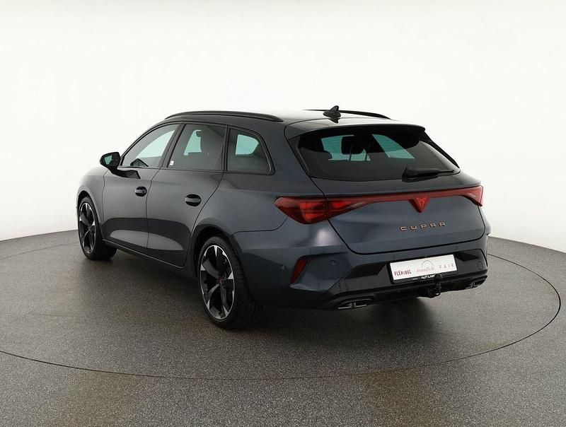 Neu Cupra Leon 150 PS (110 kW) 2025 Grau Limousine