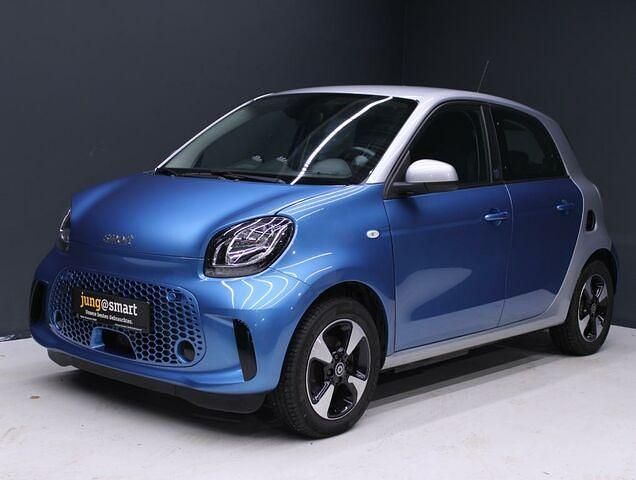 Blau Gebraucht 2020 Smart ForFour Electric Drive Limousine | 11.370 € (Etwas zu teuer) - Bild 1/2