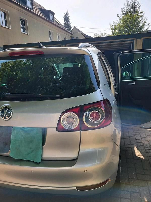 Silber Gebraucht 2010 VW Golf Plus Van / Kleinbus | 3.400 € (Superpreis) - Bild 1/4